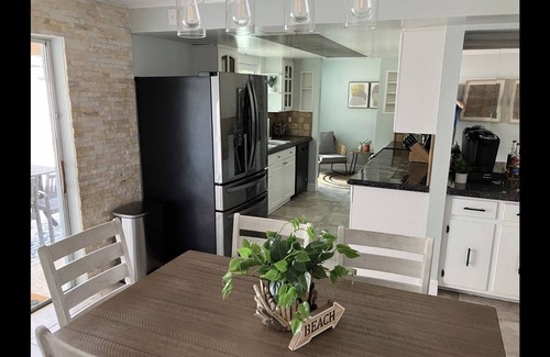 Belair Bayou House | King Suite! Heated Pool! 5 miles to beach!