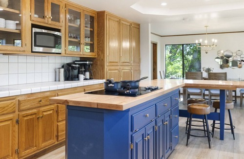 Chico House | King Suite Honey Run Escape in Nature