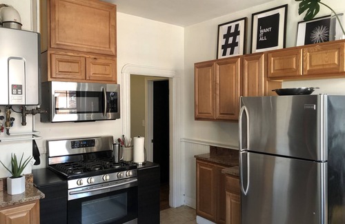 Government Center Apartment | King Suite in Boston's best neighborhood, North END