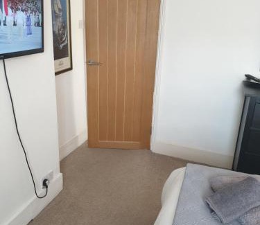 Worthing House | Kingfisher cottage