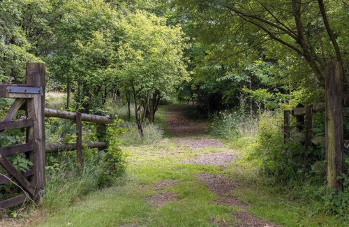 Bude Cottage | Kingfisher is Laid back luxury in 9-acres of countryside right near the beach