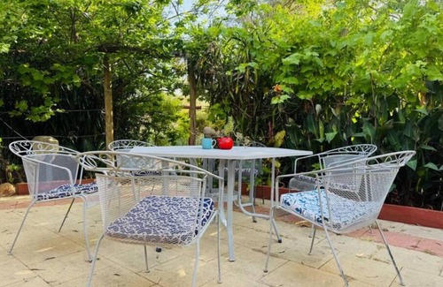 Glenrowan Apartment | Kingfisher Retreat: Twin-share or King bed option