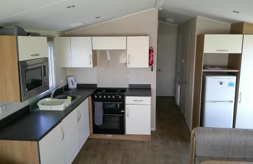 Ingoldmells Other | Kingfisher Seasons KF 8 Berth Central Heated Close to site entrance