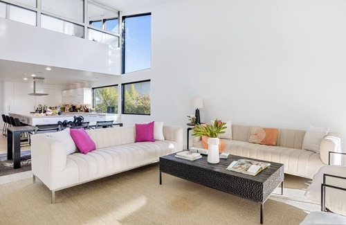 West Hollywood House | Kings Road | West Hollywood Luxury | Pool, Views, Firepit, Modern Design