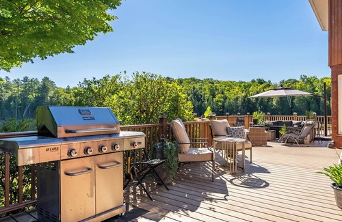 Bancroft House | Kings Wee Castle: Secluded Luxury Family Retreat