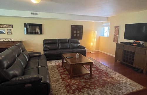 Tahoe Village Cabin | KINGSBURY GATEWAY 2Bed/1 bath-pool table-foosball 150.00 x 2 extra room x 2= 80