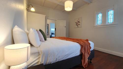Auckland House | Kingsland Family Home