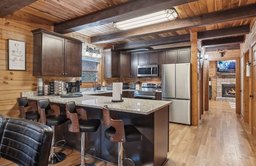 Kingston Springs Cabin | Kingston Cabin 30 mins from Downtown Nashville