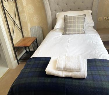 Moffat House | Kingston Guesthouse