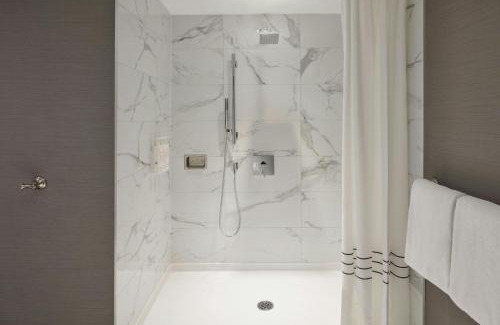 Kingston Hotel | Kingston Marriott Hotel