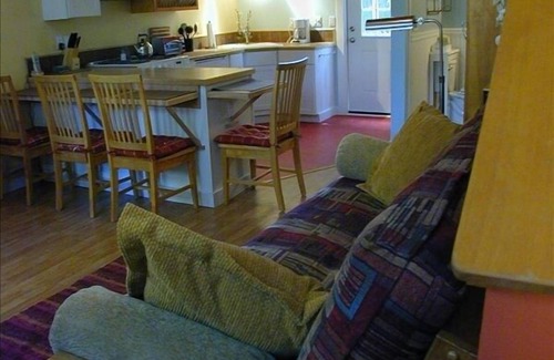 Irvington House | KInley Manor Loft Apartment.Portland's Most Talked About, Well-Kept Secret!