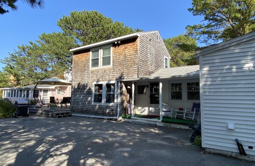 Southern Coast House | Kinney Shores home just steps to beautiful 7 miles of sandy beach on Saco Bay