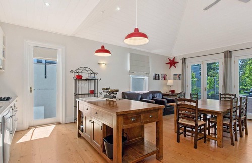 Port Fairy House | Kinsale Cottage - perfect central location