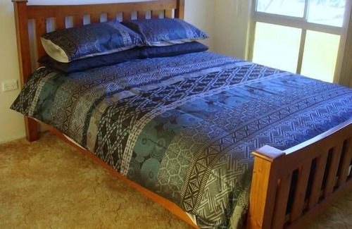Stanthorpe House | Kintyre Cottage on Knibb Street