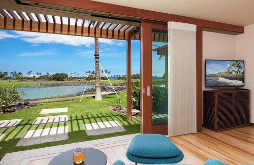 Kamuela House | Kipuka Lani, Mauna Lani Resort's Newest Modern Estate. Walk to Beach Club
