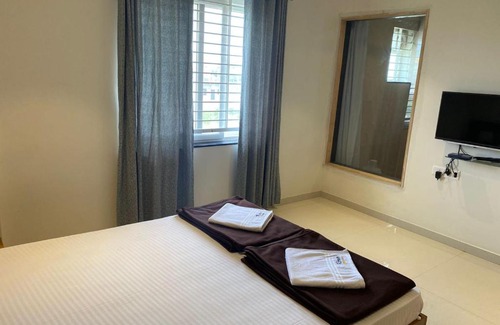 Gadag-Betageri Hotel | KIRAN COMFORTS