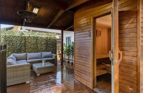 Cowes Cottage | Kirkdale Cottage with spa and sauna