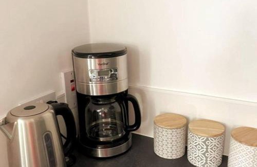 Kirriemuir Apartment | Kirriemuir 1-Bed Apartment Sleeps 2 Pet Friendly