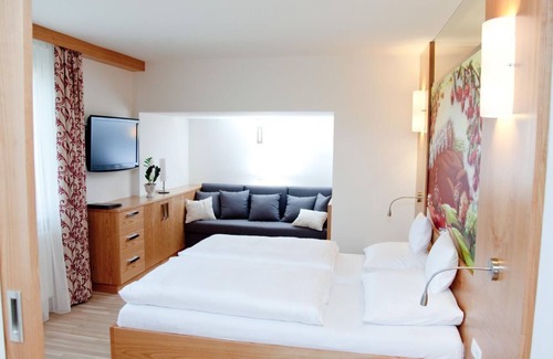 Bad Waltersdorf House | Kirschsuite ab 7 Nächte Frühstück - Hotel-restaurant Teuschler-mogg