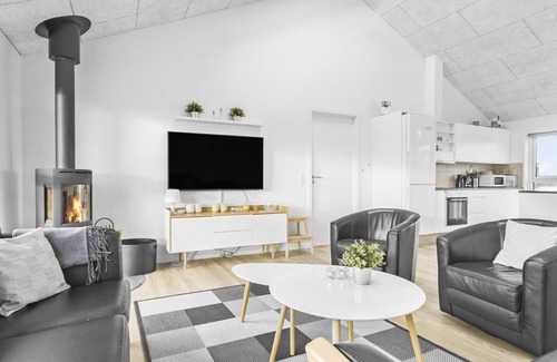 Grønhøj House | "Kirsi" - 1.6km from the sea by Interhome