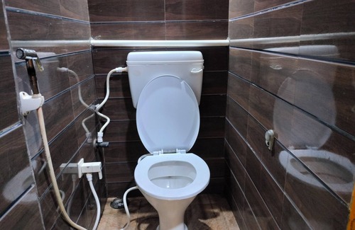 Mathura Hotel | Kishan Home Stay