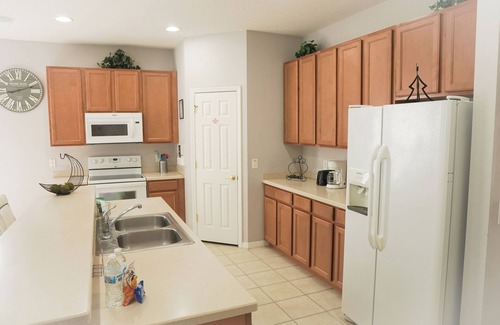 San Benito House | Kissimmee House heat Pool & Spa Near Epic Universal, Huge Resort Amenities