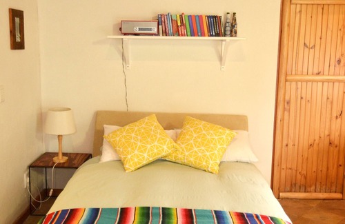 Melkbosstrand Cottage | Kite surfer & surf friendly accommodation on the West Coast, everyone's welcome