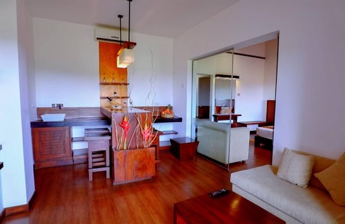 Mahasenpura Hotel | Kithala Resort