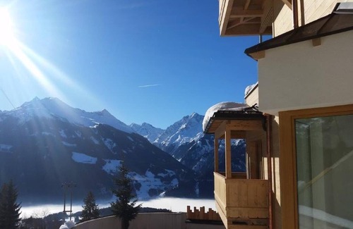 Paß Thurn Apartment | Kitzbühel alpine lodge with sauna