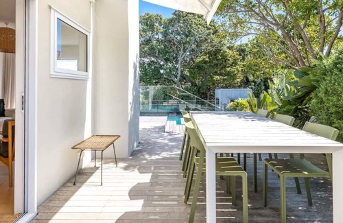 Blackpool House | Kiwi Street Retreat - Our Island