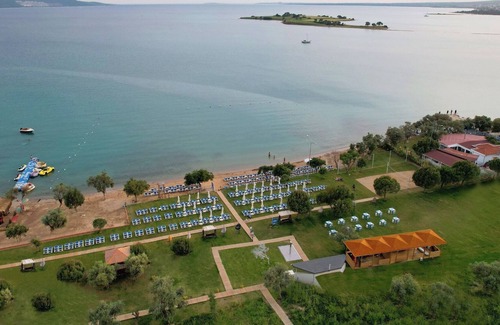 Orhaniye House | KIZ KUMU PLAJINA 5DK MESAFEDE COCUK OYUN SALONU İLE AİLE BOYU APARTMAN DAİRESİ