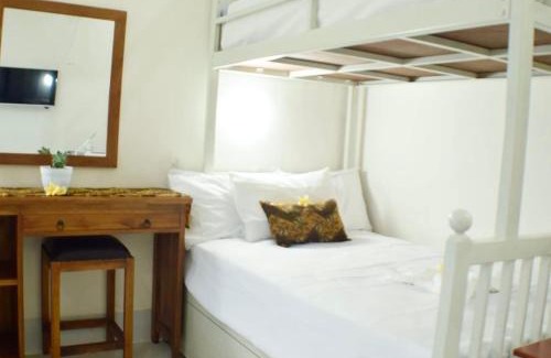 Senggigi Hotel | KJ Inn Homestay Senggigi