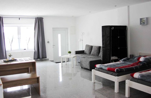 Kleve Apartment | KL01 comfortable workers apartment with WiFi