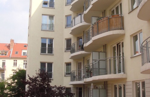 Mitte Apartment | KL7 Charmantes und Gemütliches Zuhause in Mitte