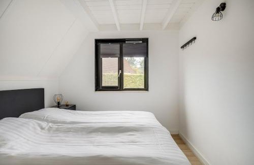 Zwiggelte House | Klapekster I Chique Chalet met Mooi Interieur