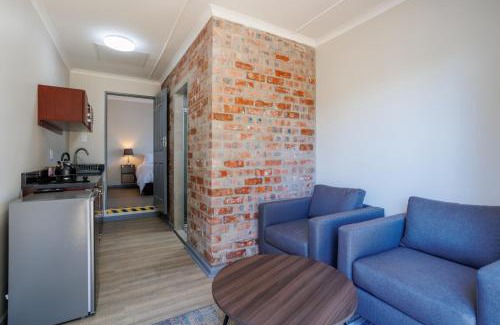 George Apartment | Klein Geheim Garden Cottage