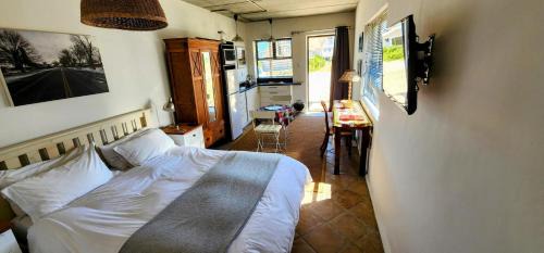 Pringle Bay Apartment | Kleinblom in Pringle