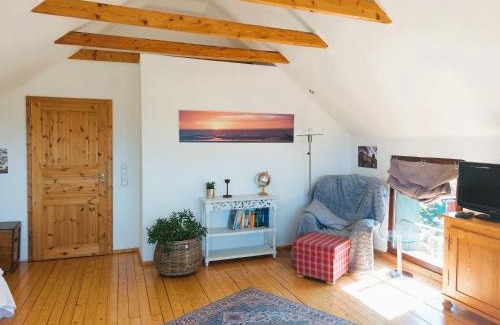 Halver Apartment | Kleines Haus mitten in der Natur mit eigener Terrasse und Sonnenbalkon