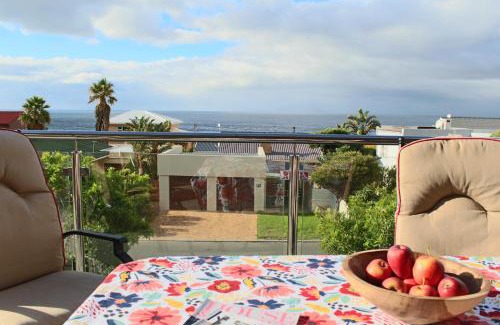 Kleinmond House | Kleinmond - Fairview on First