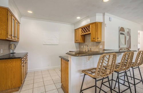 White Pigeon House | Klinger Lake Cove - Sleeps 16-24