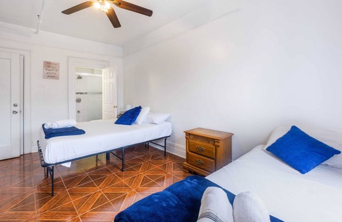 Crown Heights House | KLO Room #5 With Private Bathroom