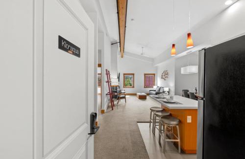 Leavenworth House | Klonaqua - Alice Lodging