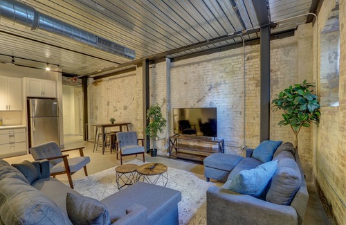 Westown Apartment | KLVG - Malt House