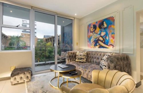 Greater Johannesburg Metropolitan Area Apartment | KMG Apartments at The Apex - Superior Apartment