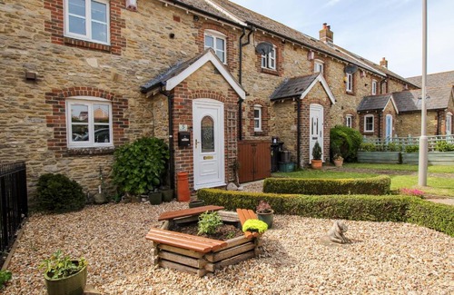 Weymouth House | Knapp Cottage