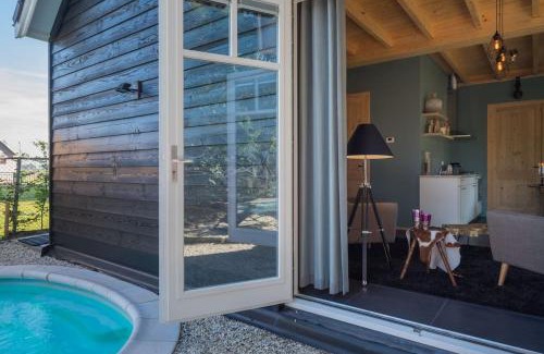 Schuring House | Knechtshuis