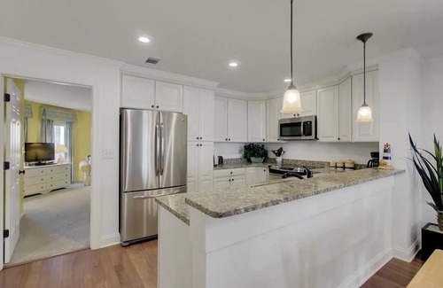 Isle of Palms Condo | “Knee Deep” at 104 Summer House | Oceanfront | Updated Kitchen and Baths | Walk Off Deck to Acces.