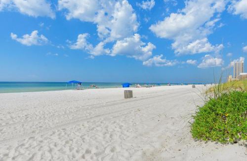 El Centro Beach House | Knee Deep