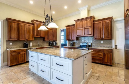 Rural Estates Apartment | Knickerbocker Suite 02, Furnished 1BR/1BA w/Pool