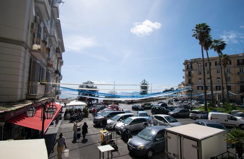 Posillipo House | Knight House